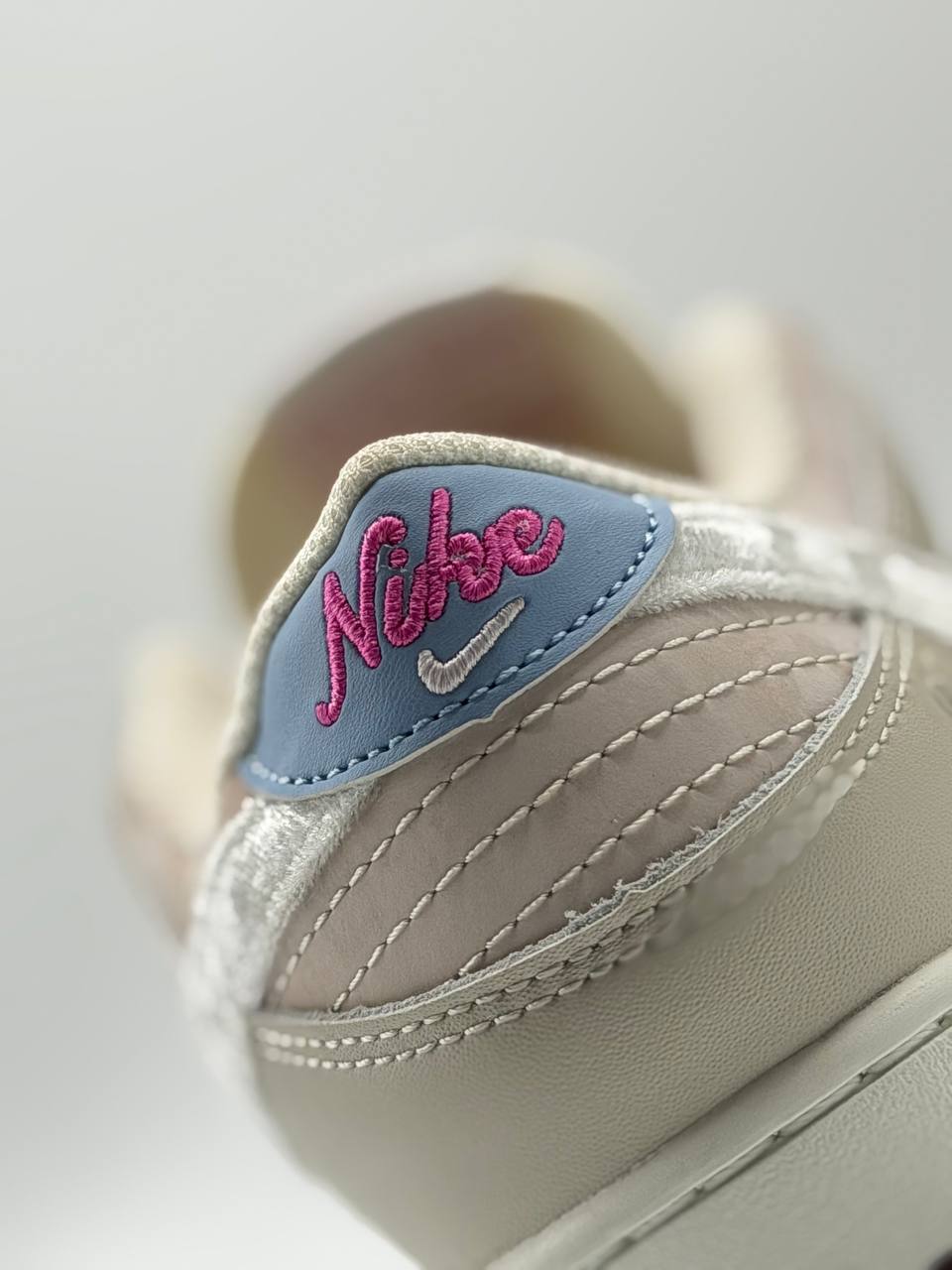 Nike Dunk Low Valentine's Day | Beige-Rosa