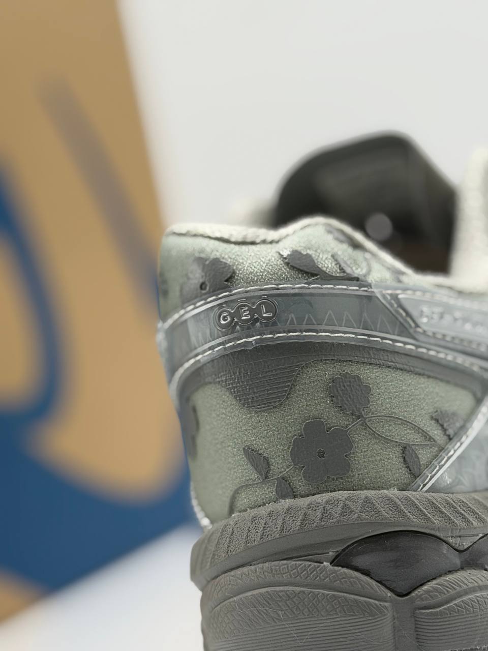 Asics GEL-Cumulus 16 SSCB "Floral Pack" x Cecilie Bahnsen | Gris |