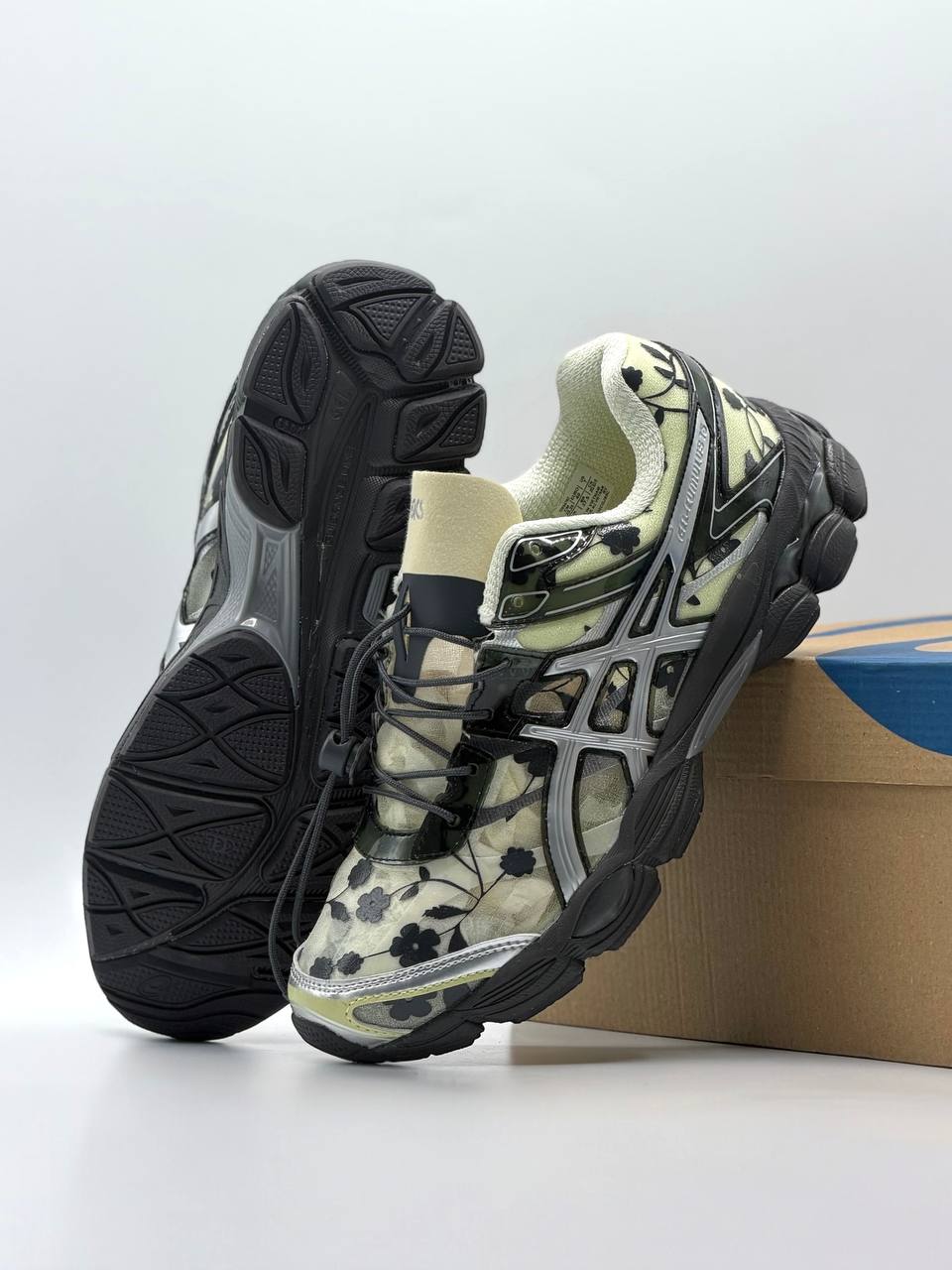 Asics Gel-Cumulus 16 SSCB "Floral Pack" | Negro |